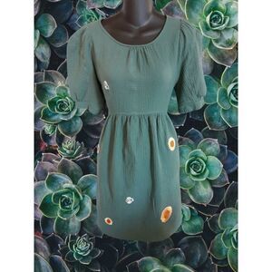 Medium Short Green Dress with bees and sunflowers